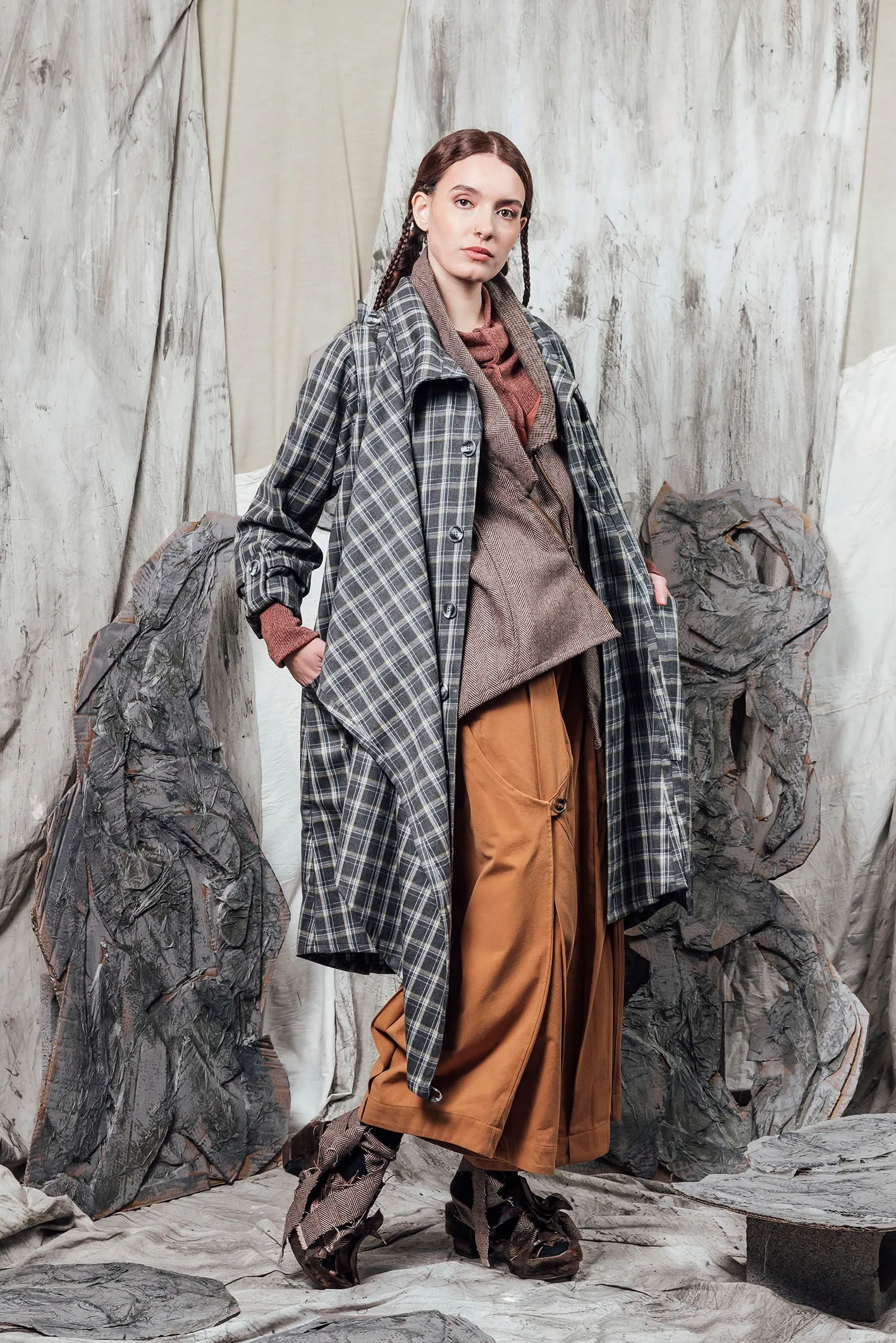 AW24 THORNE DRAPE TRENCH - RIVERSTONE PLAID