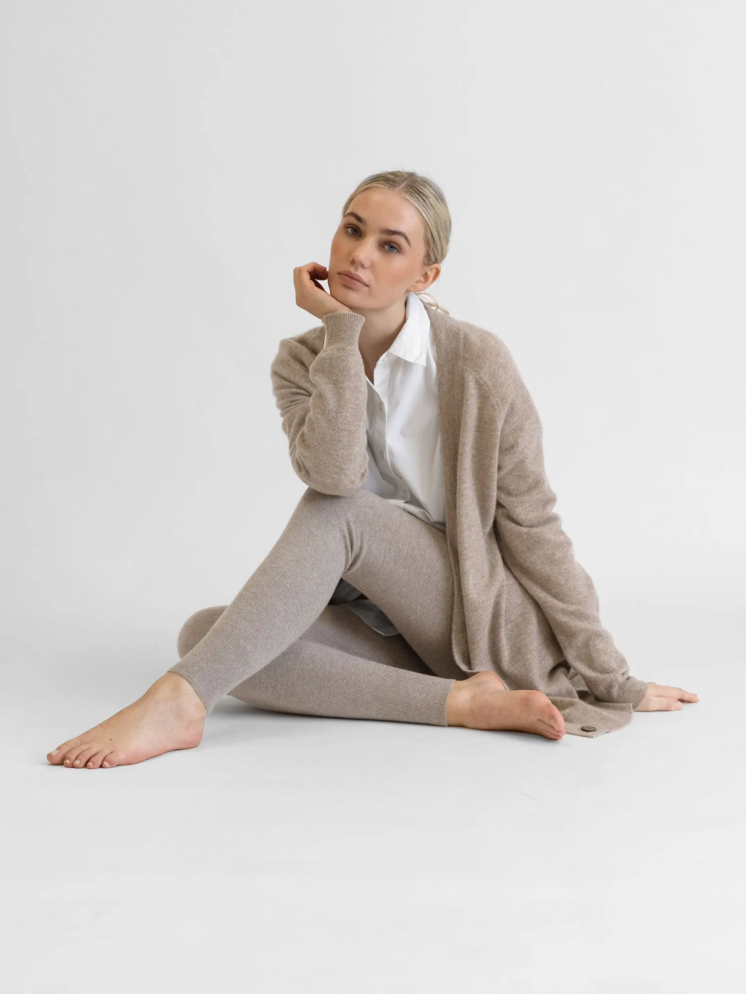 Cashmere cardigan "Lykke" - toast