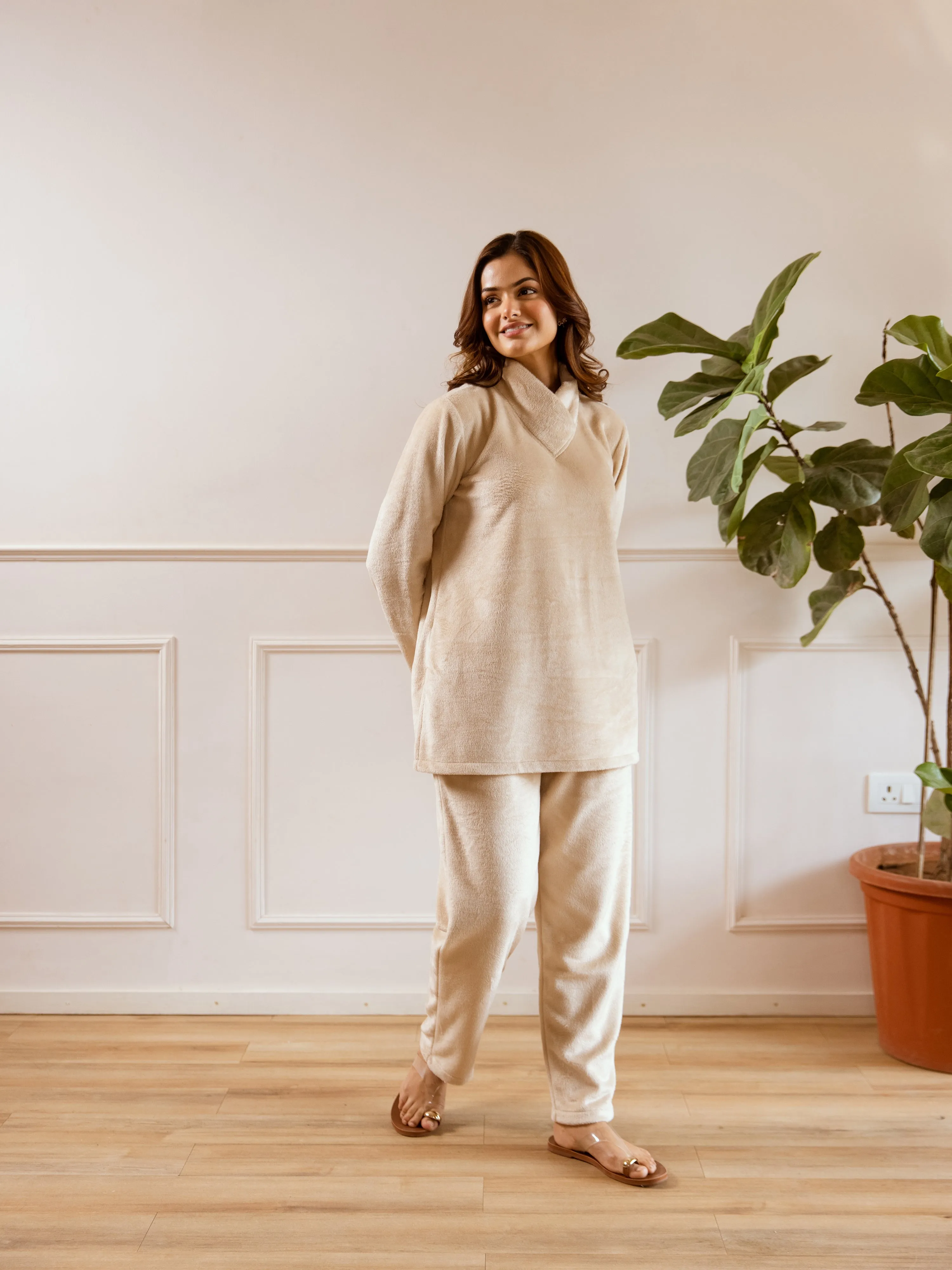 Cross Neck Super Soft Beige Woollen Set