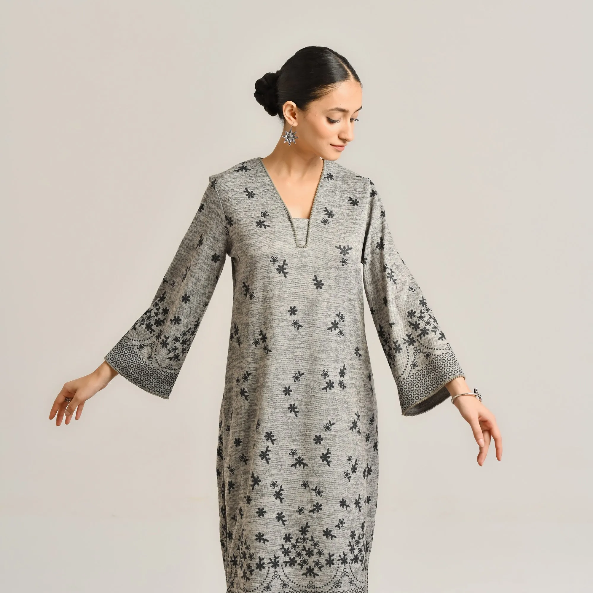 Grey Contemporary Woollen Kurta Set with Lace Detail