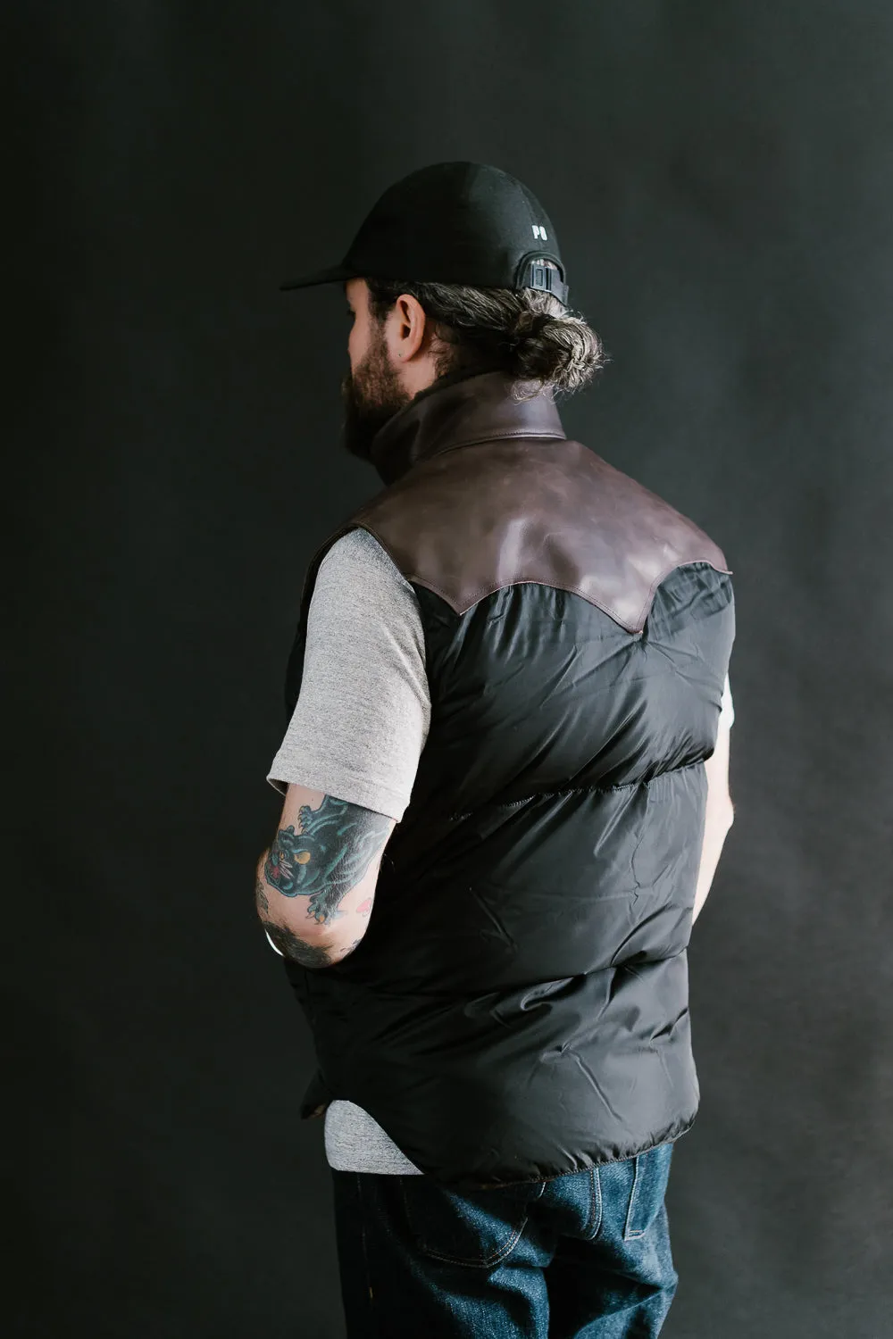 Lot 2198 - Rocky Mountain x Warehouse Nylon Christy Vest - Black