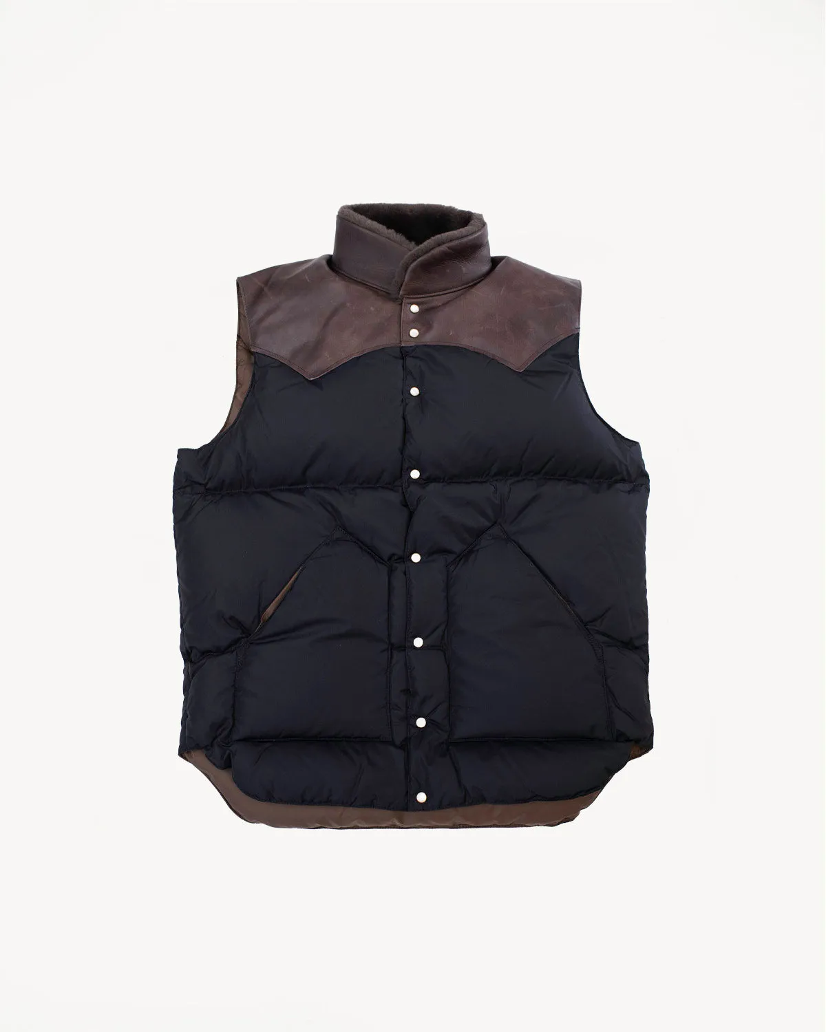 Lot 2198 - Rocky Mountain x Warehouse Nylon Christy Vest - Black