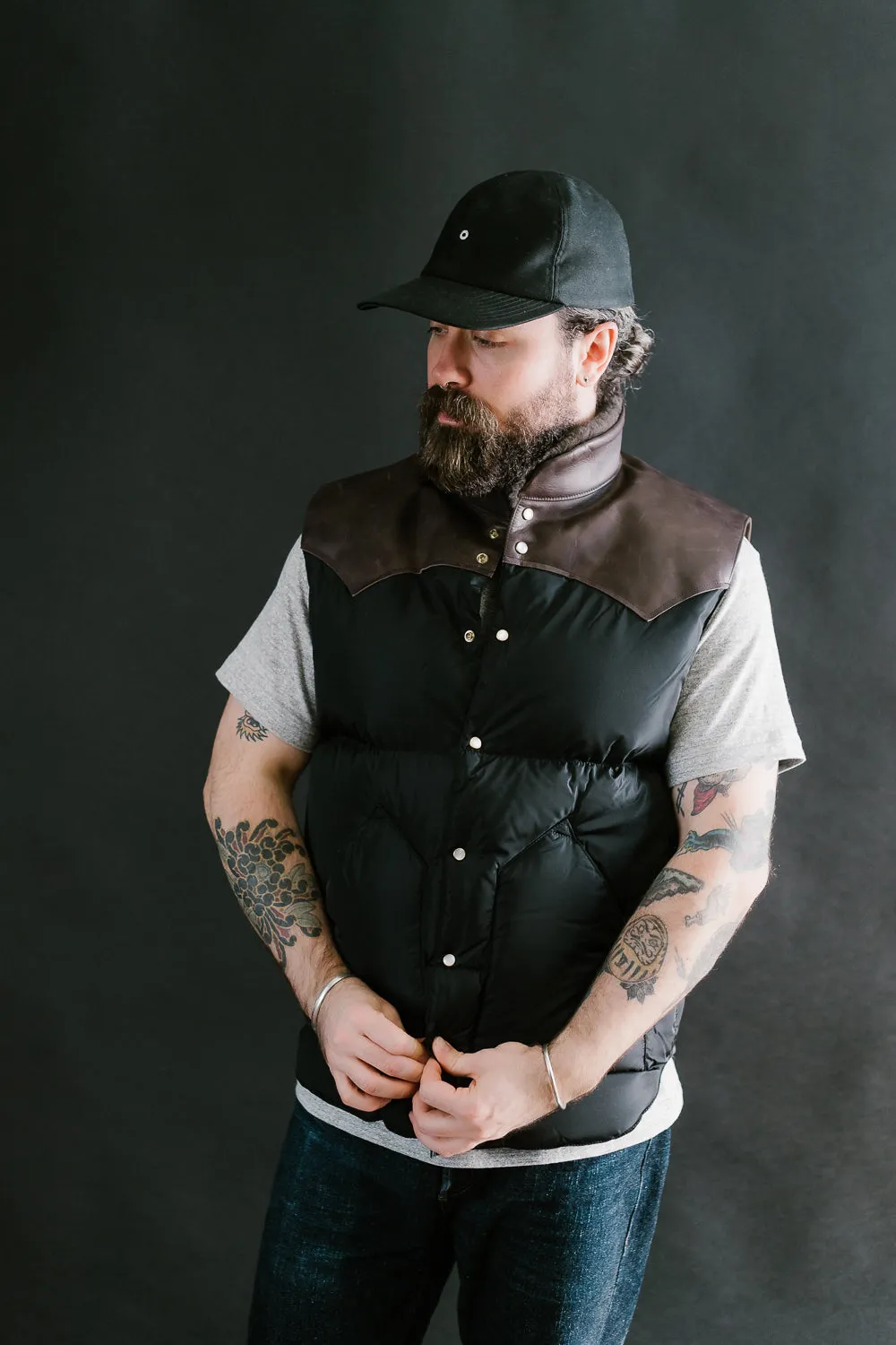 Lot 2198 - Rocky Mountain x Warehouse Nylon Christy Vest - Black