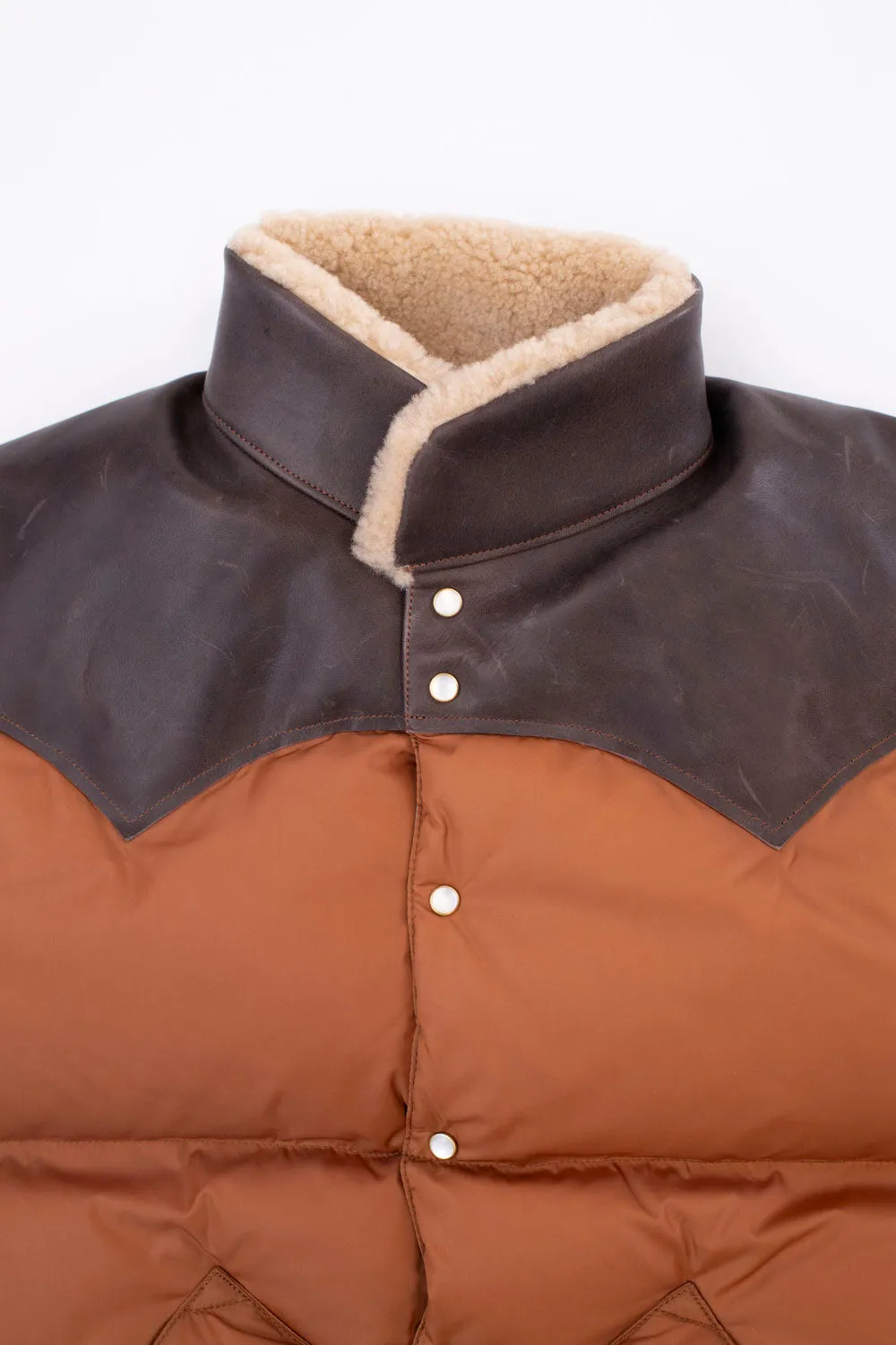 Lot 2198 - Rocky Mountain x Warehouse Nylon Christy Vest - Brown