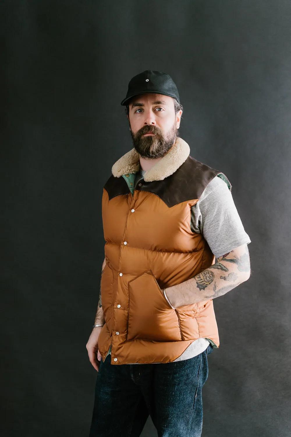 Lot 2198 - Rocky Mountain x Warehouse Nylon Christy Vest - Brown