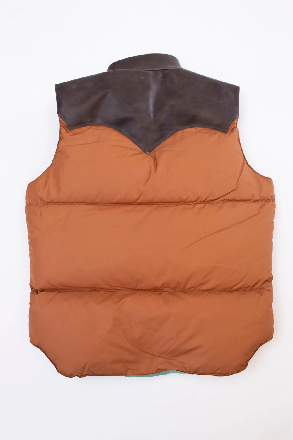 Lot 2198 - Rocky Mountain x Warehouse Nylon Christy Vest - Brown