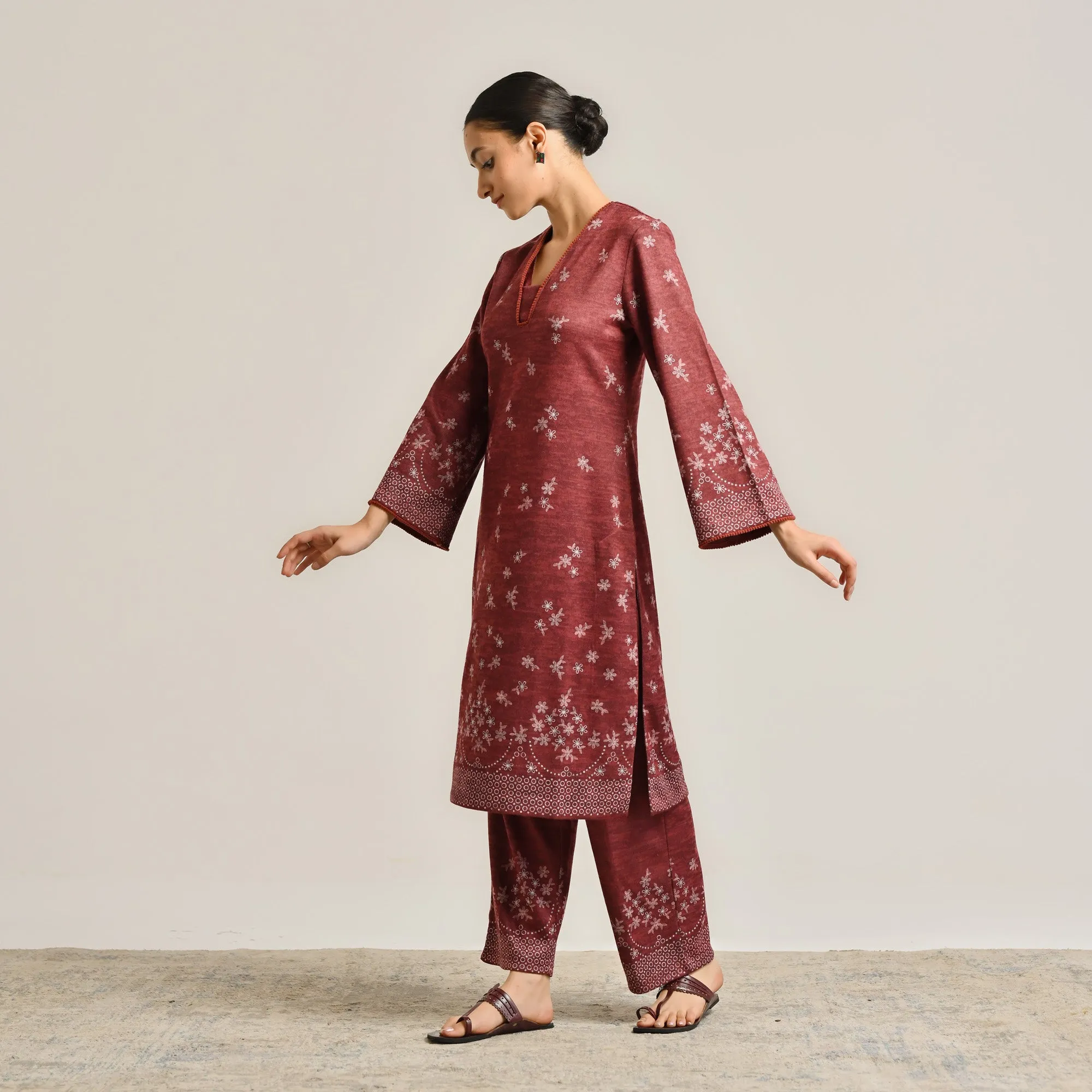 Maroon Contemporary Woollen Kurta Set with Lace Detail