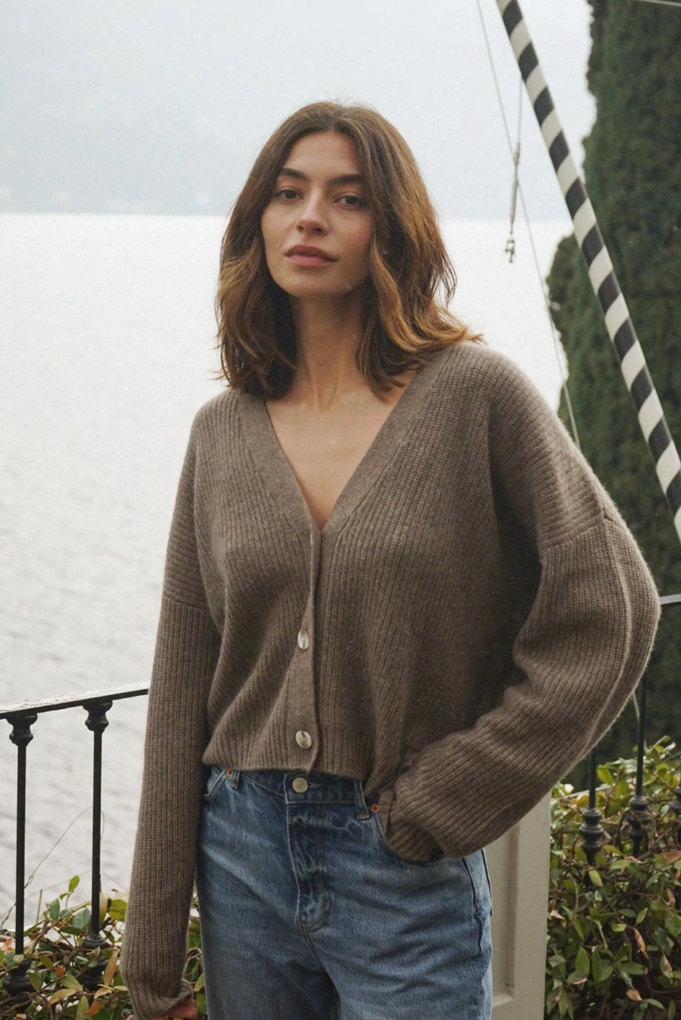 The Cashmere Muma Cropped Cardigan // Cafe